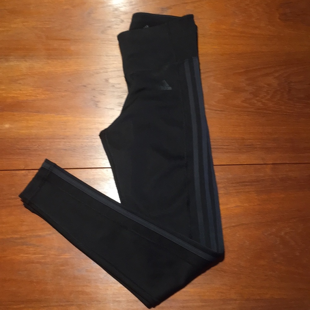 Adidas leggings with three stripes